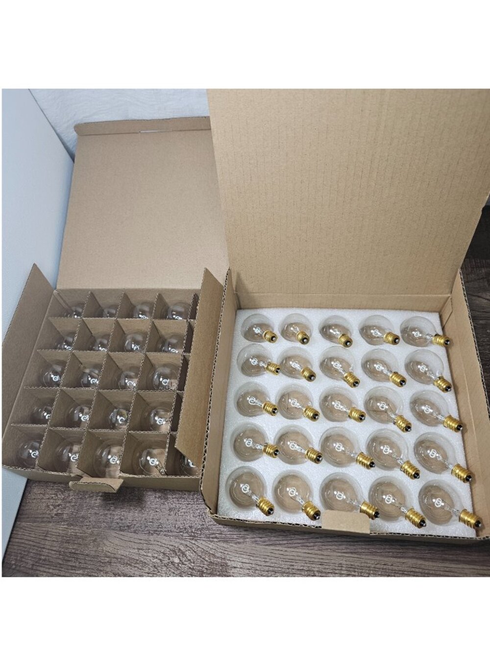 NIB 2 boxes, 50 pieces, G40 Replacement Lightbulbs